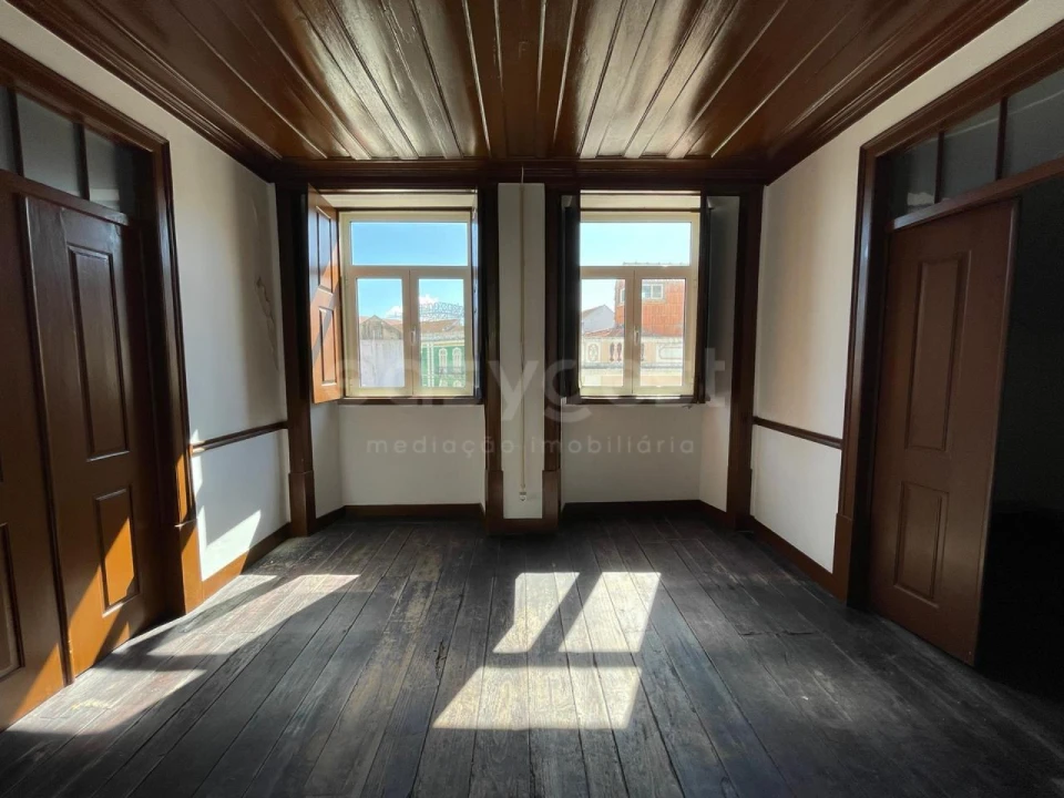 Moradia T8 para Venda em Buarcos Foto 3