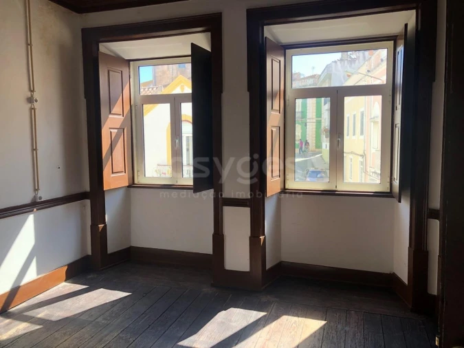 Moradia T8 para Venda em Buarcos Foto 2