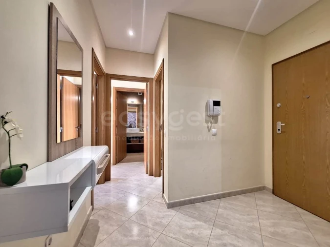 Apartamento T2 para Venda em Lagoa e Carvoeiro Foto 1