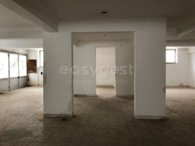 Loja para Arrendamento em Agualva e Mira-Sintra Foto 5