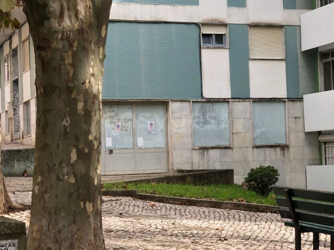 Loja para Arrendamento em Agualva e Mira-Sintra Foto 12