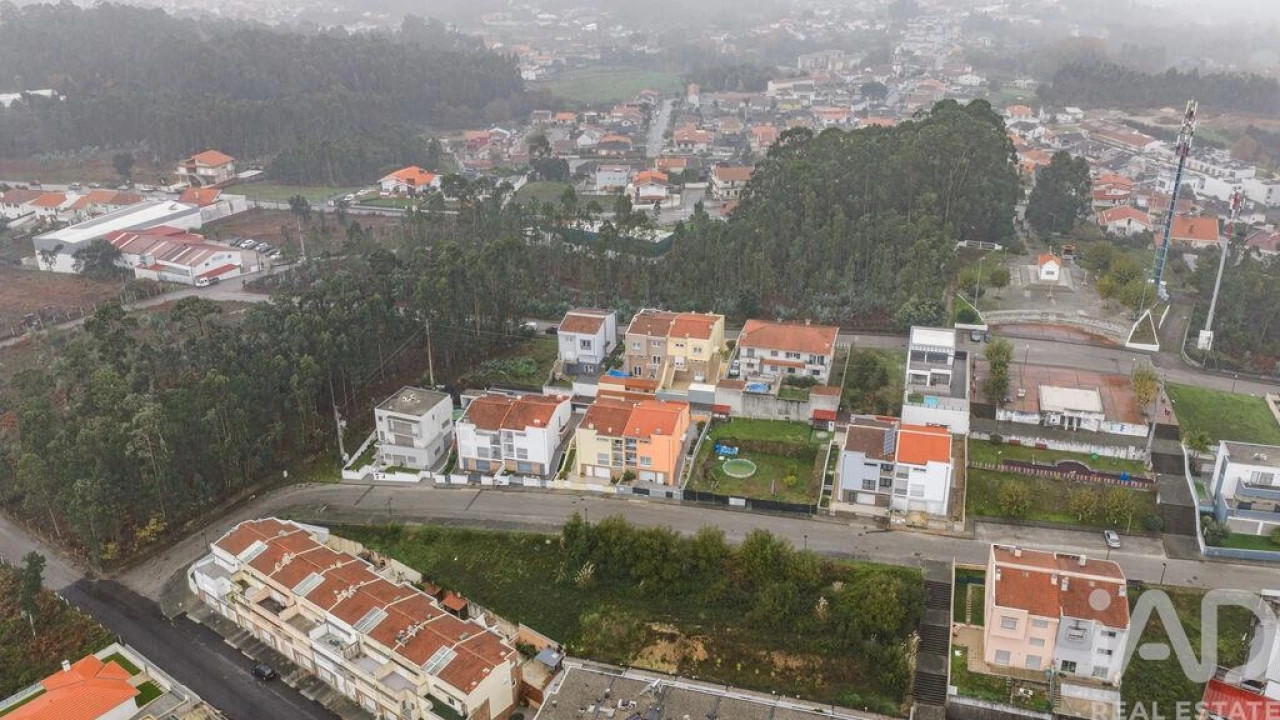 Moradia T3 para Venda em Lobão, Gião, Louredo e Guisande Foto 35