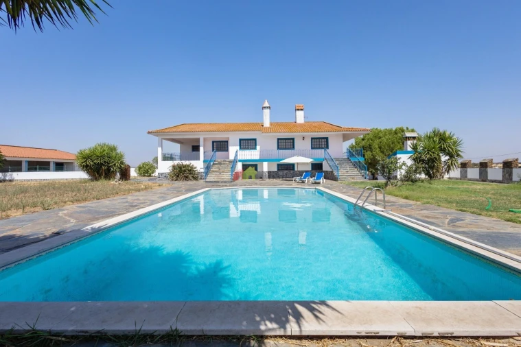 Quinta T8 para Venda em Santiago Maior