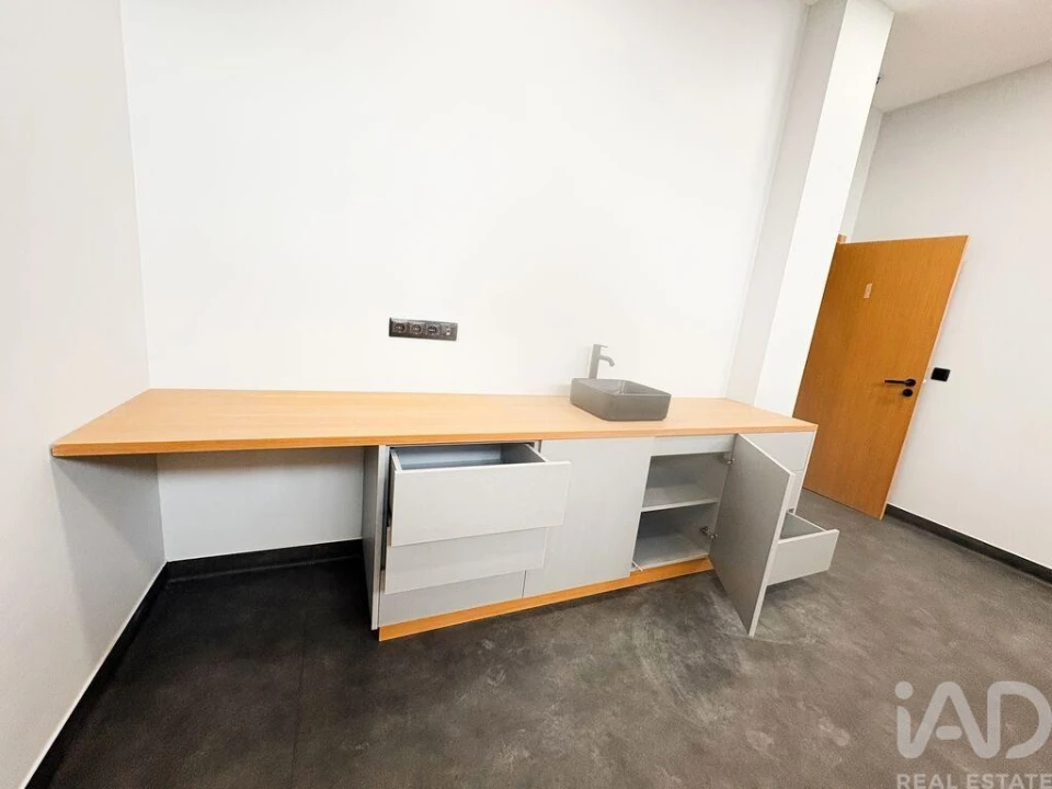 Loja para Venda em Olivais Foto 15