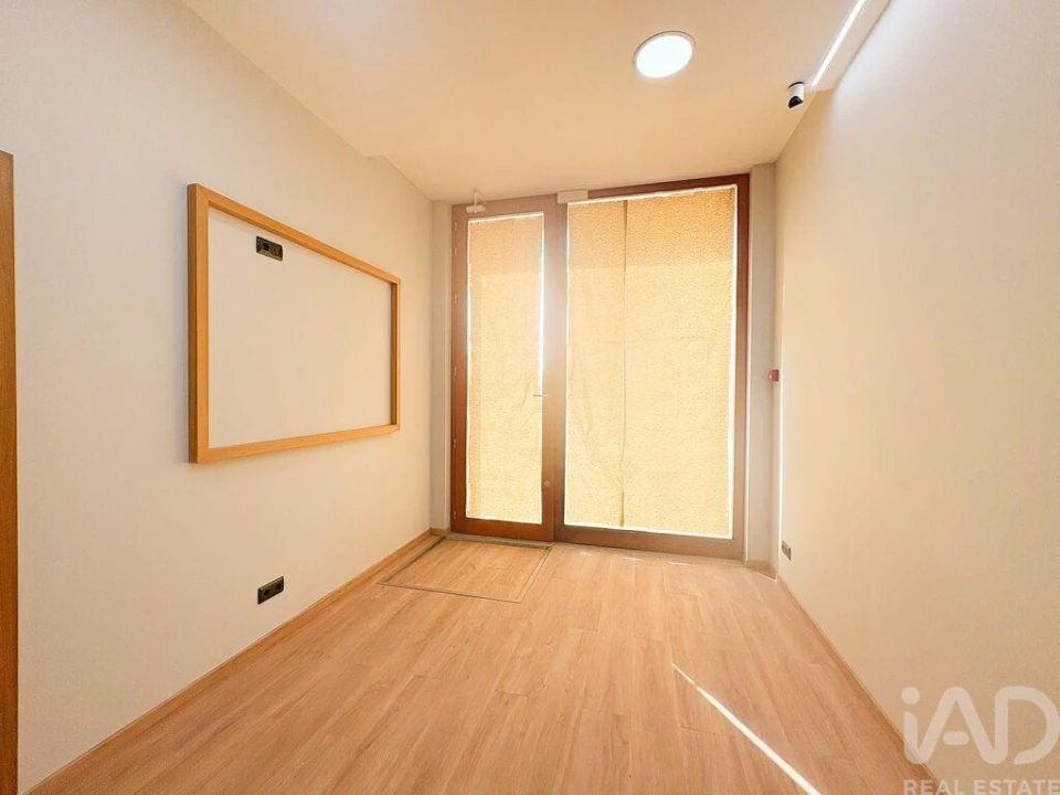 Loja para Venda em Olivais Foto 3