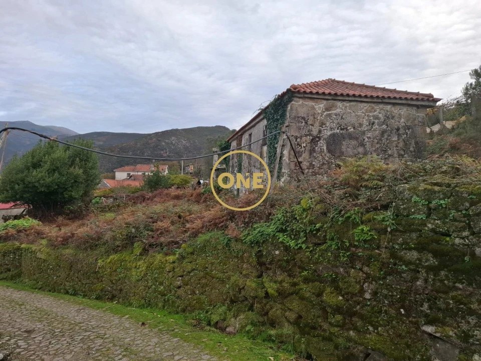 Moradia T2 para Venda em Cabreiro Foto 24