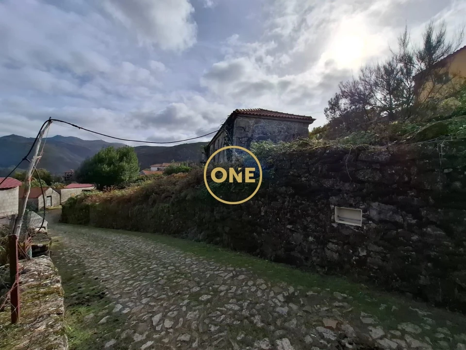 Moradia T2 para Venda em Cabreiro Foto 13