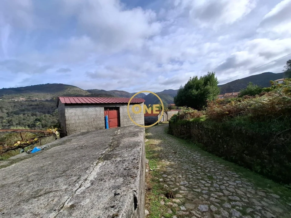 Moradia T2 para Venda em Cabreiro Foto 8