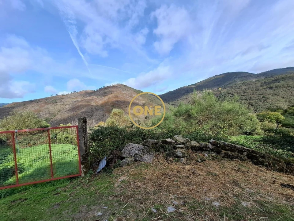 Moradia T2 para Venda em Cabreiro Foto 3