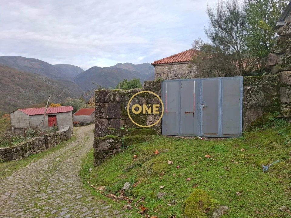 Moradia T2 para Venda em Cabreiro Foto 19