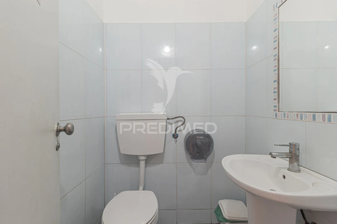 Loja para Venda em Laranjeiro e Feijó Foto 9