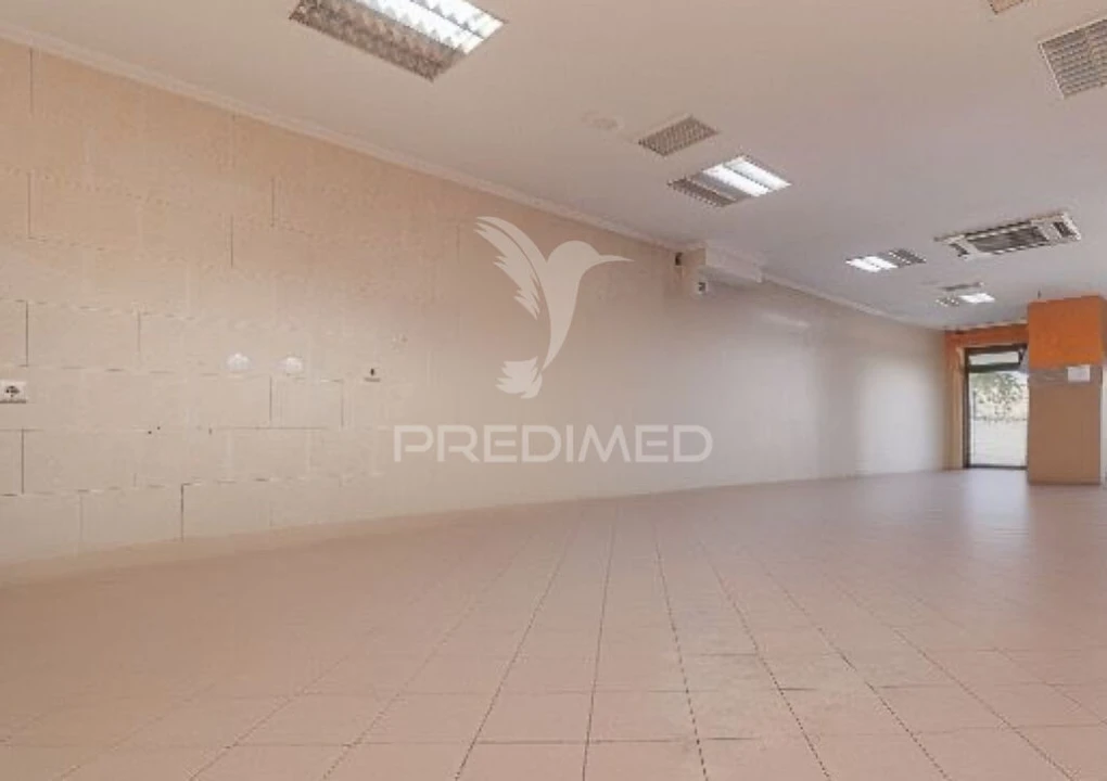 Loja para Venda em Laranjeiro e Feijó Foto 1