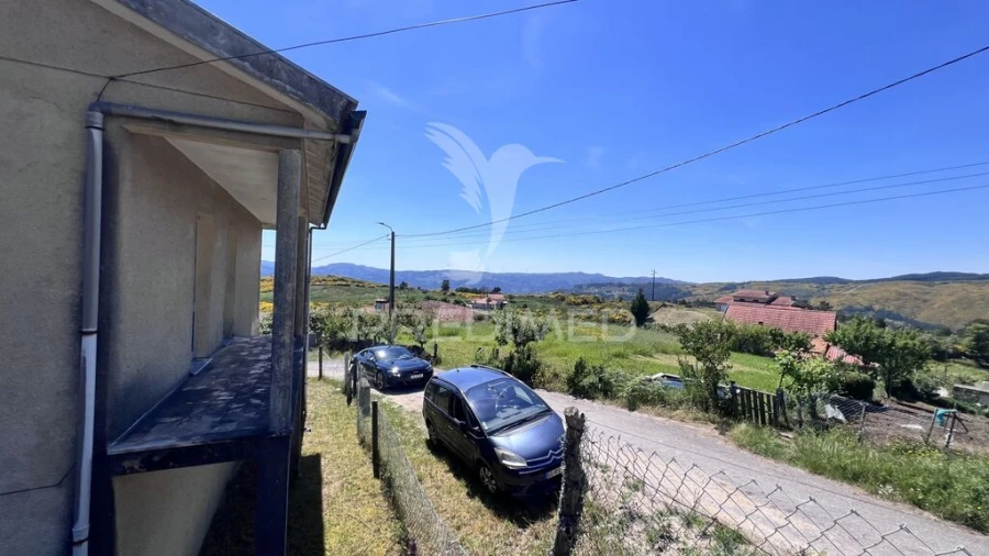 Moradia T3 para Venda em Rio Douro Foto 4