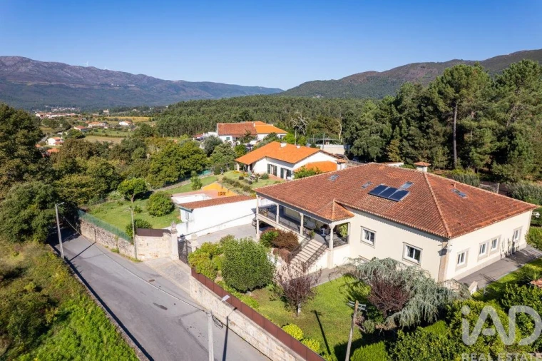 Moradia T4 para Venda em Sa Foto 1