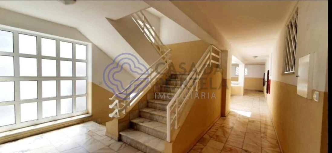 Apartamento para Venda em Monte Gordo Foto 4