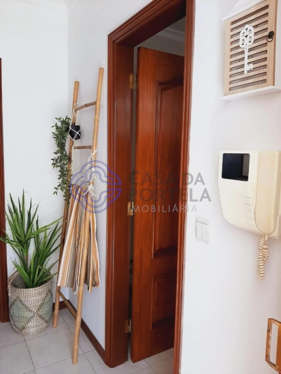 Apartamento para Venda em Monte Gordo Foto 5