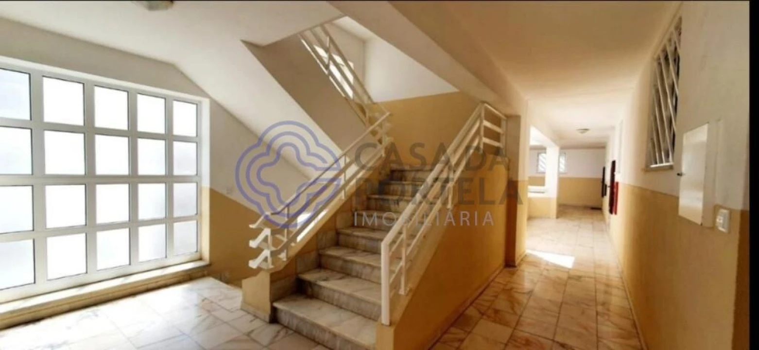 Apartamento para Venda em Monte Gordo Foto 4