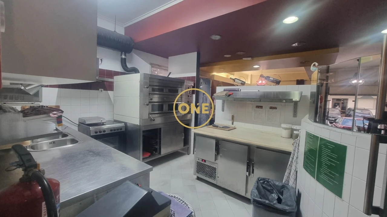 Loja para Venda em Cacém e São Marcos Foto 9