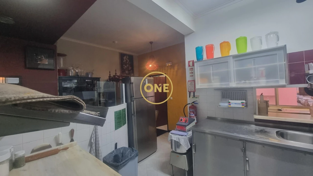 Loja para Venda em Cacém e São Marcos Foto 14