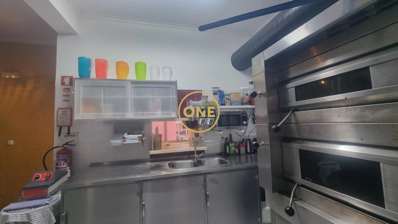 Loja para Venda em Cacém e São Marcos Foto 10