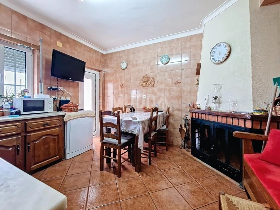 Moradia T3 para Venda em Sé, Santa Maria e Meixedo Foto 4