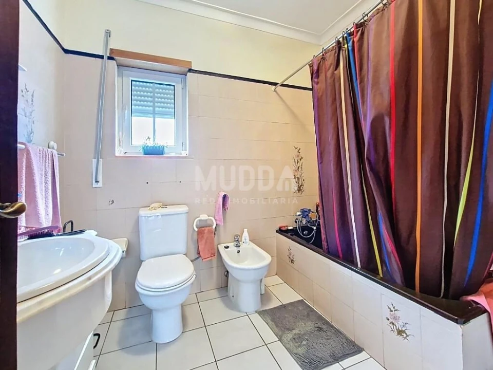 Moradia T3 para Venda em Sé, Santa Maria e Meixedo Foto 6