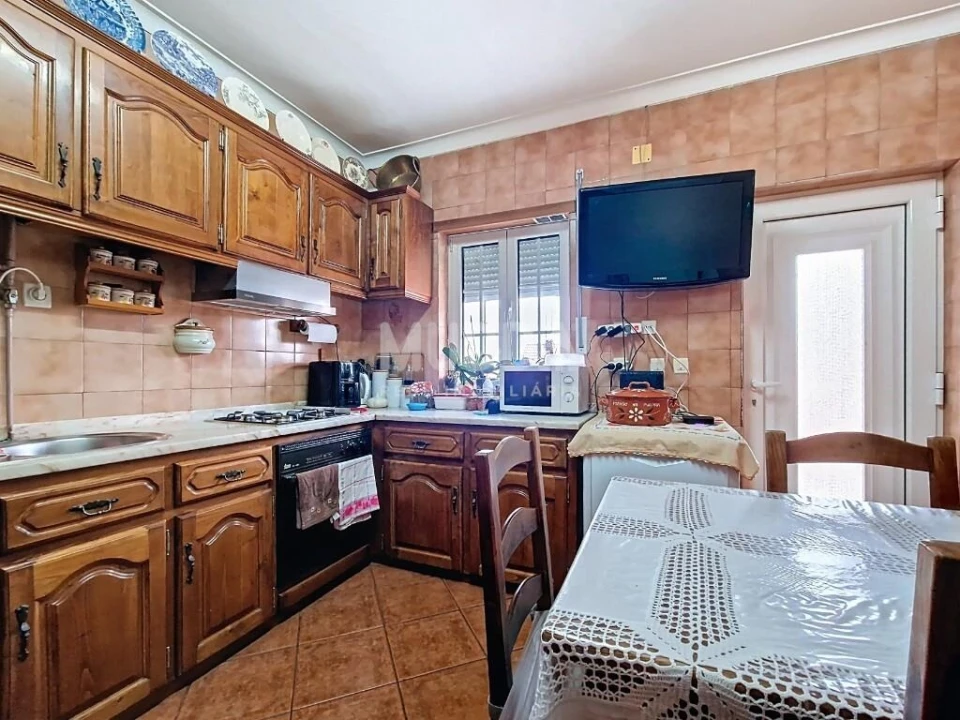 Moradia T3 para Venda em Sé, Santa Maria e Meixedo Foto 8