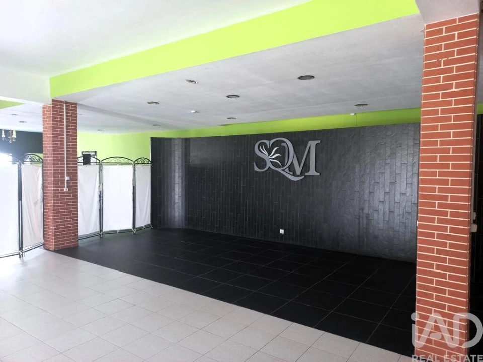 Loja para Venda em Arrabal Foto 8