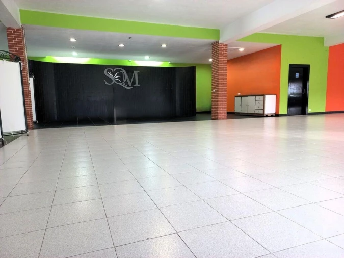 Loja para Venda em Arrabal Foto 9