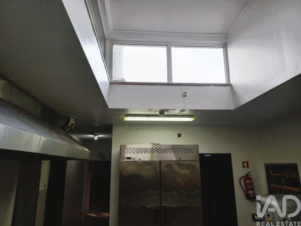 Loja para Venda em Arrabal Foto 20