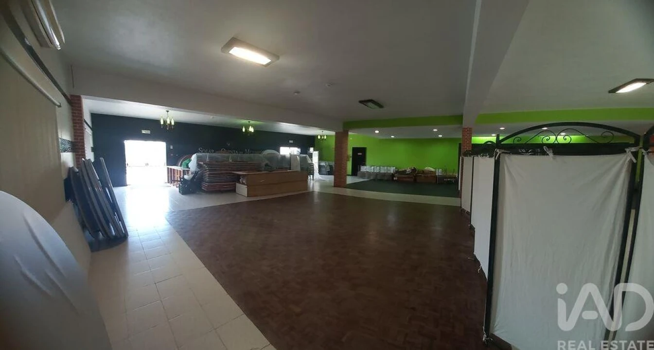 Loja para Venda em Arrabal Foto 12