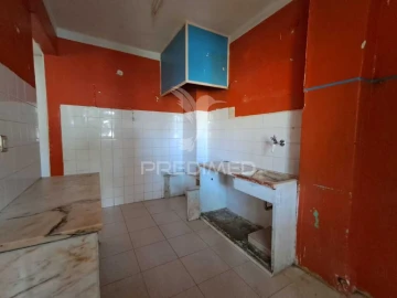 Apartamento T3 para Venda em Laranjeiro e Feijó