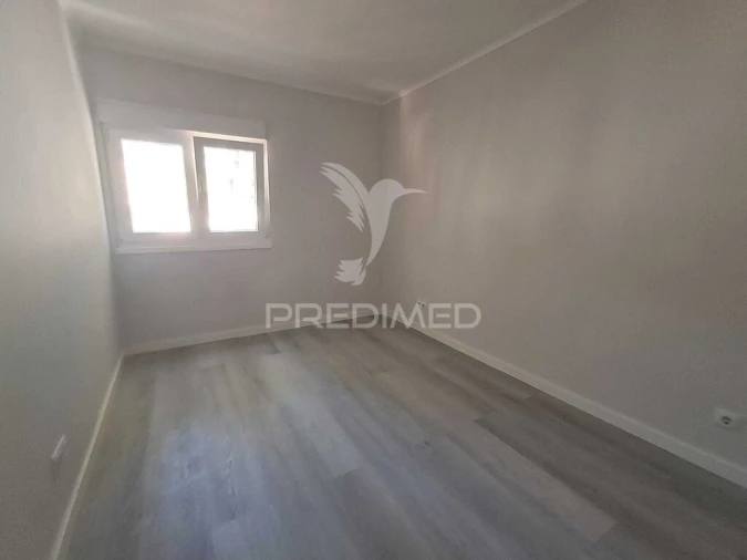 Apartamento T3 para Venda em Laranjeiro e Feijó Foto 17