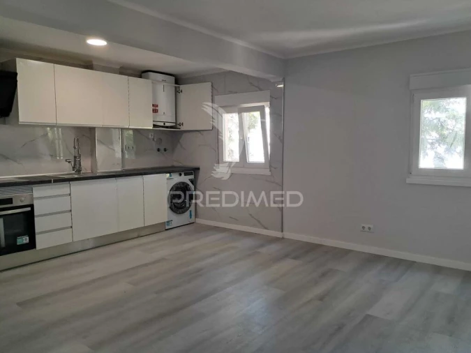 Apartamento T3 para Venda em Laranjeiro e Feijó Foto 5