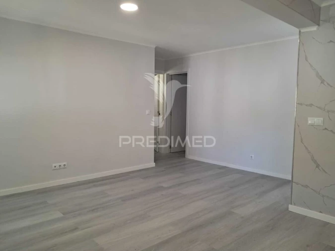 Apartamento T3 para Venda em Laranjeiro e Feijó Foto 7