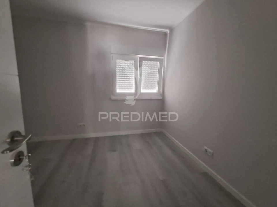 Apartamento T3 para Venda em Laranjeiro e Feijó Foto 13