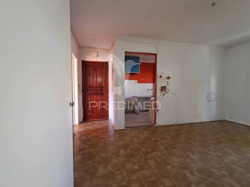 Apartamento T3 para Venda em Laranjeiro e Feijó Foto 1