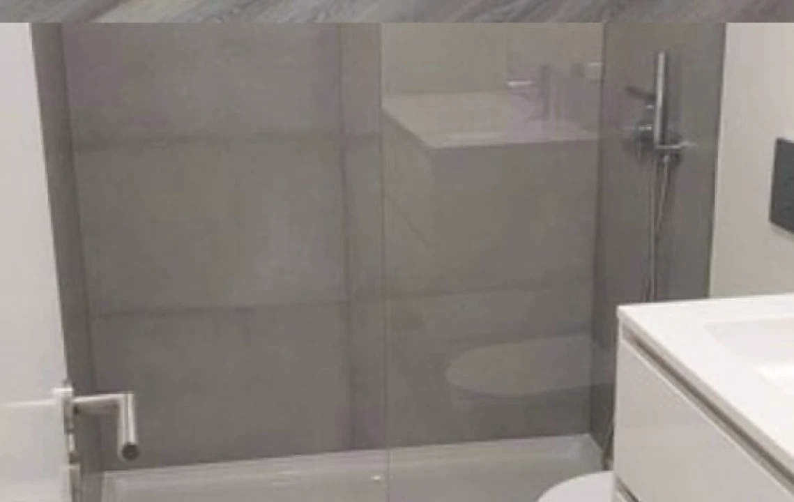 Apartamento T2 para Venda em Areeiro Foto 2