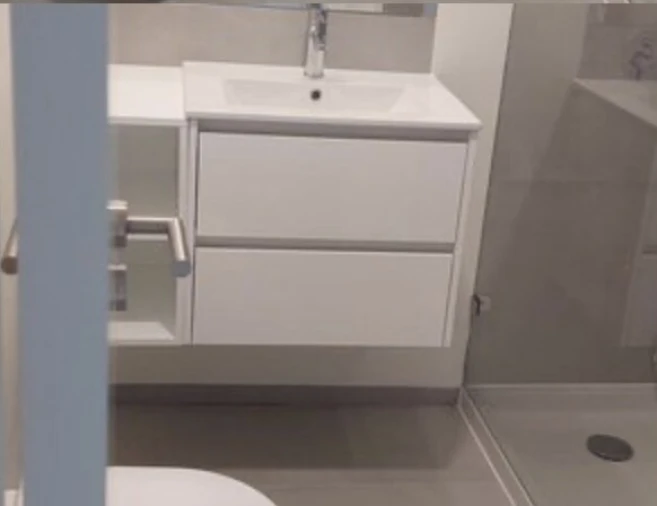 Apartamento T1 para Venda em Areeiro Foto 8