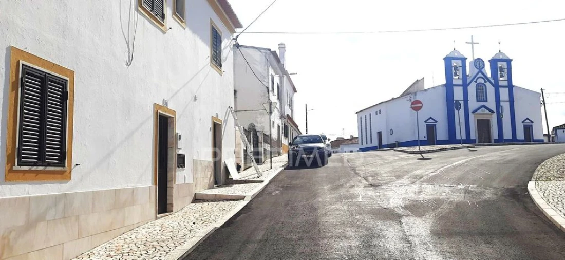 Moradia T2 para Venda em Pardais Foto 3