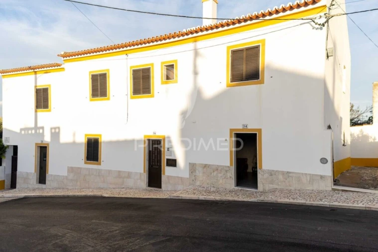 Moradia T2 para Venda em Pardais Foto 2