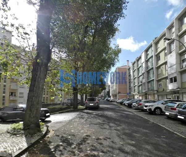 Apartamento T2 para Venda em Benfica Foto 17