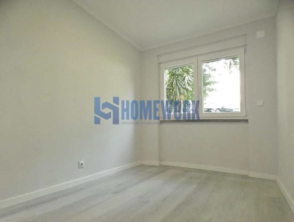 Apartamento T2 para Venda em Benfica Foto 13