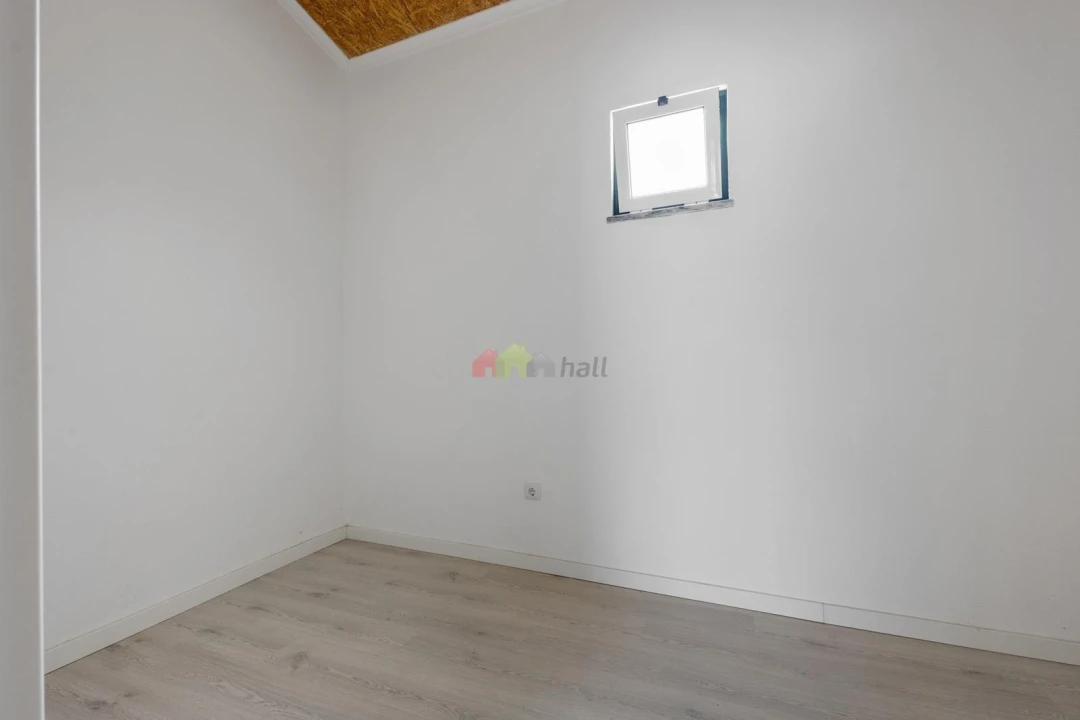 Moradia T5 para Venda em Beja (Salvador e Santa Maria da Feira) Foto 18