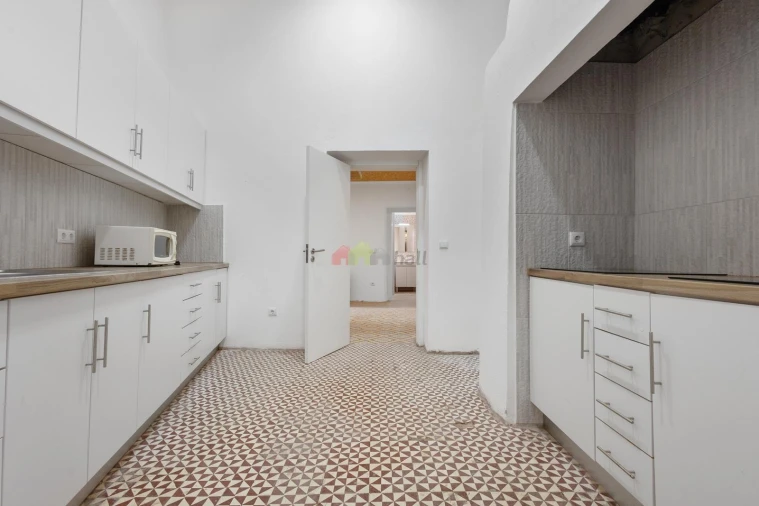 Moradia T5 para Venda em Beja (Salvador e Santa Maria da Feira) Foto 6