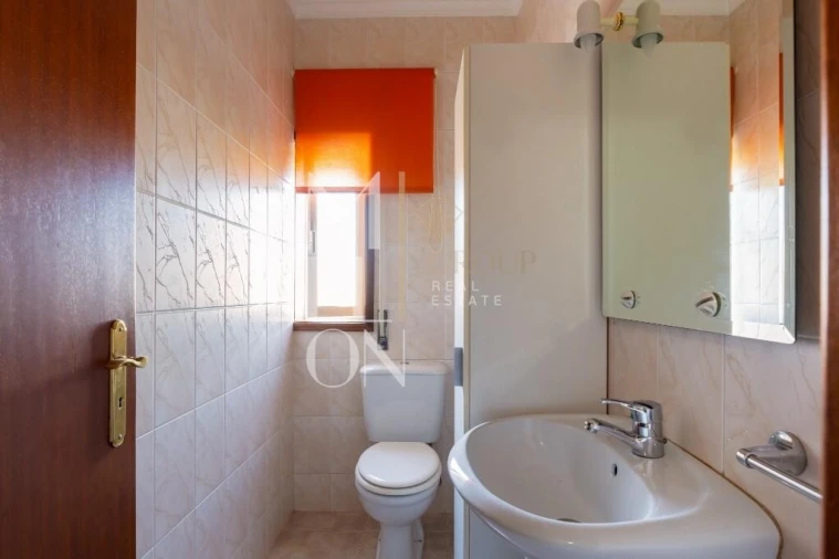 Apartamento T3 para Venda em Arcozelo Foto 11