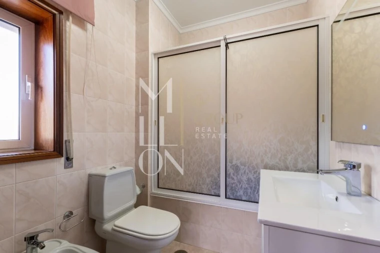 Apartamento T3 para Venda em Arcozelo Foto 18