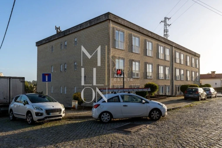 Apartamento T3 para Venda em Arcozelo Foto 22