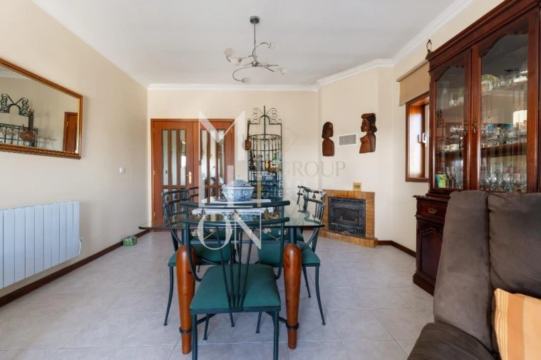 Apartamento T3 para Venda em Arcozelo Foto 5