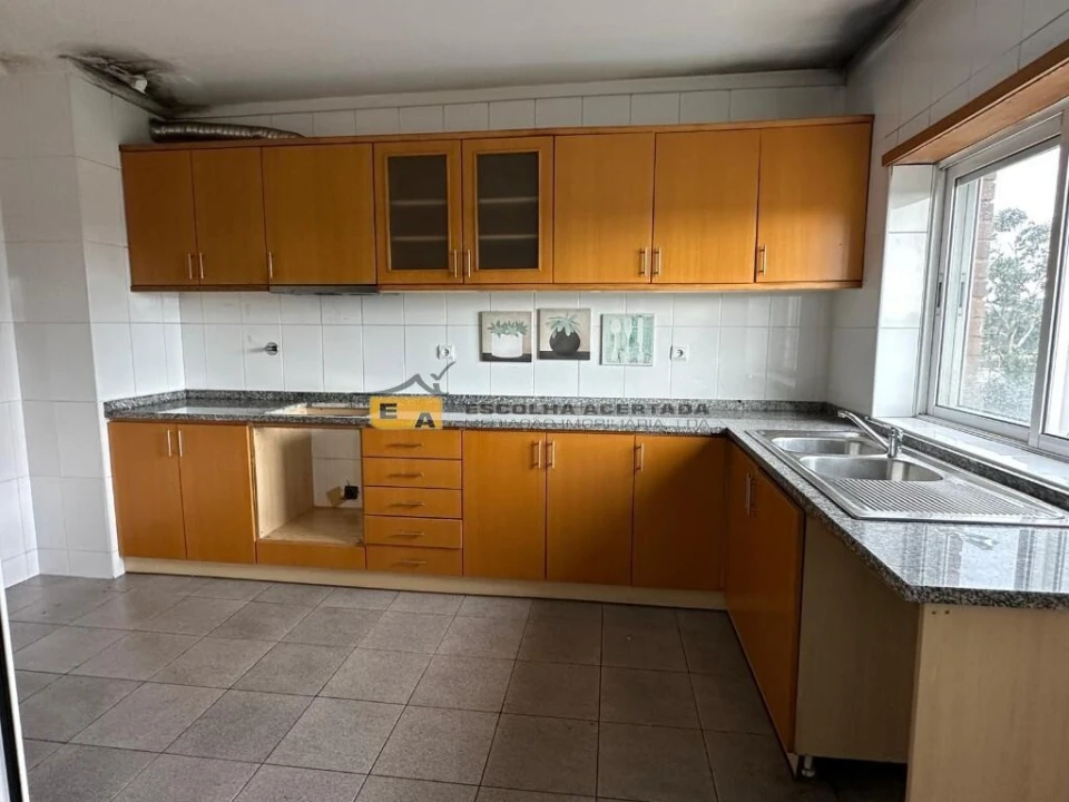 Apartamento T3 para Venda em Ermesinde Foto 2